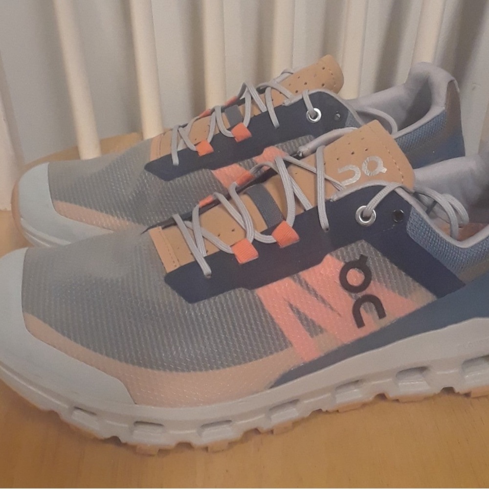 On Cloudvista Trail Runner